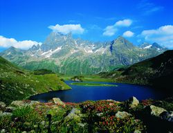 Skifahren und Wandern Lech Zürs Sommer am Arlberg (©TVB St. Anton)